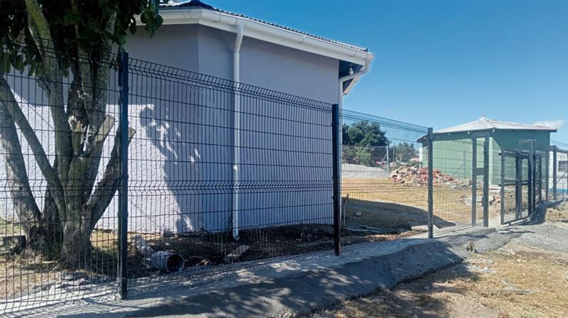 High Security Fencing: Fortifying Against Intruders