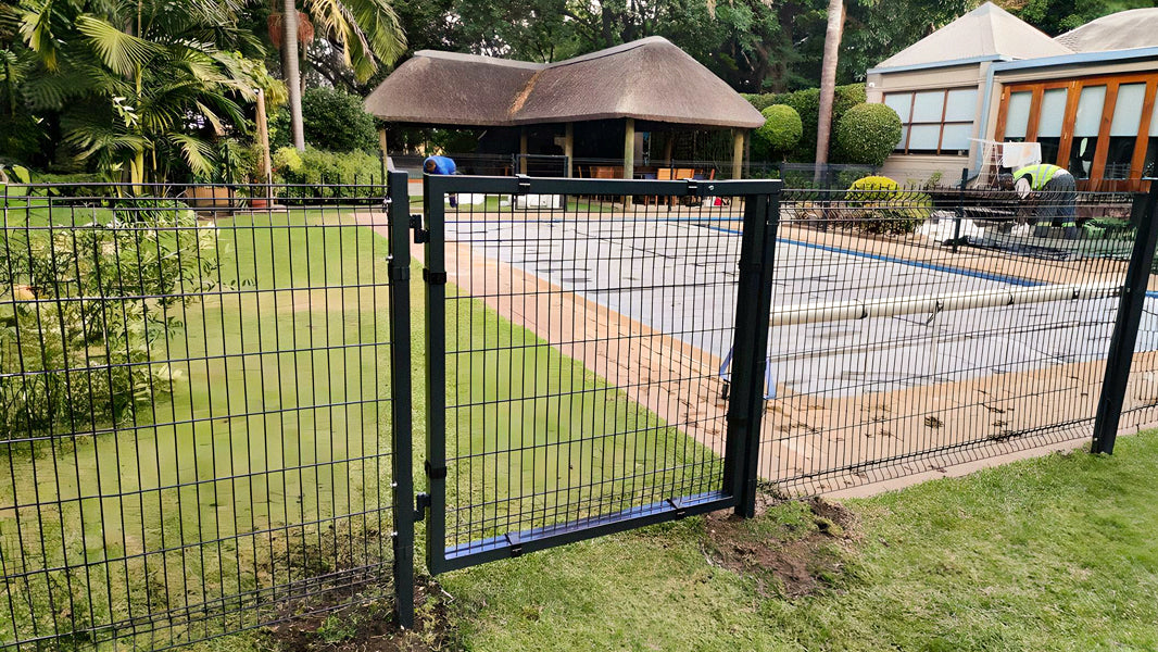 PVC-Coated Steel Gates: Low Maintenance, Durable Solution