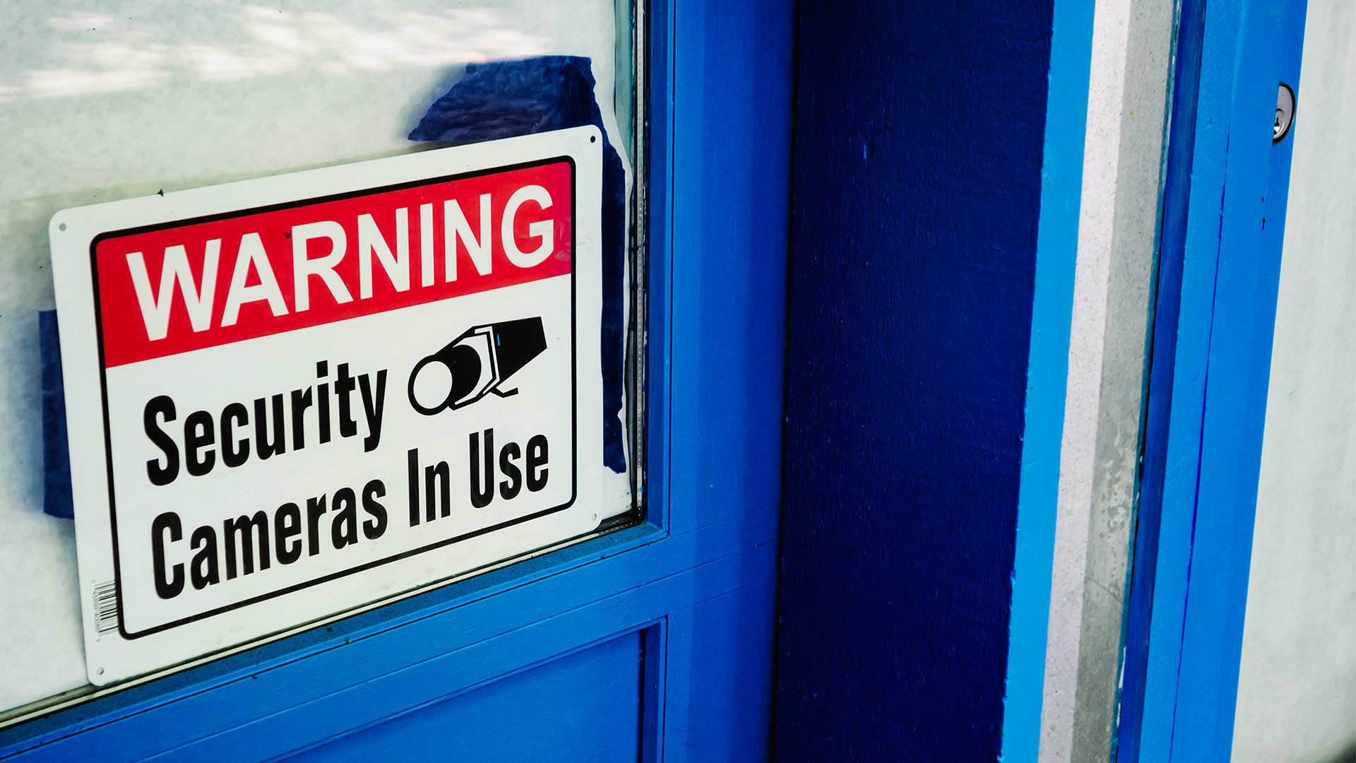 Why You Should Avoid Using A Fake Security Camera System - blog | Betafence SA